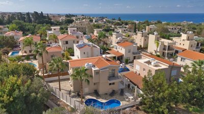 Detached Villa For Sale  in  Kissonerga