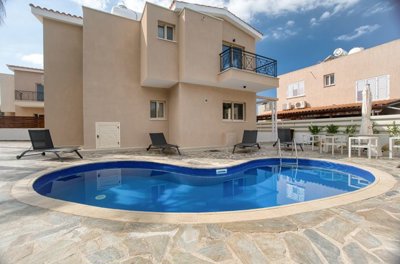 Detached Villa For Sale  in  Kissonerga