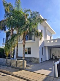 Detached Villa For Sale  in  Select Location