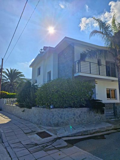 Image No.2-3 Bed Villa for sale
