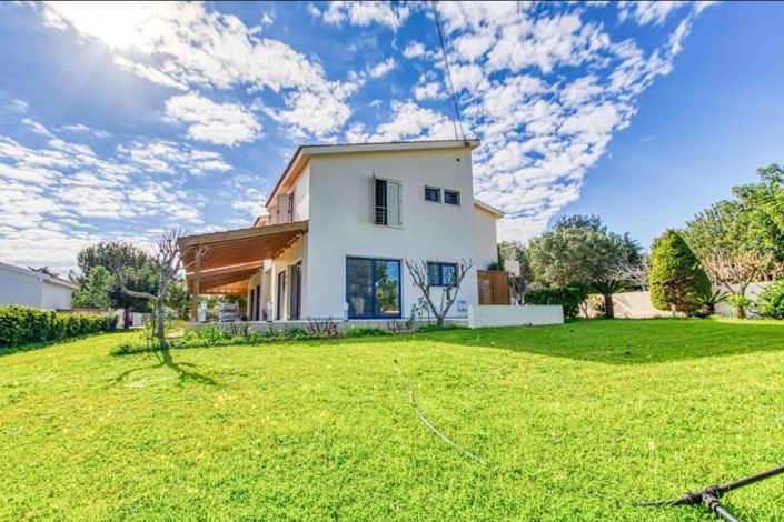 Image No.5-6 Bed Villa for sale