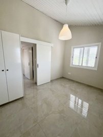 Detached Villa For Sale  in  Pervolia