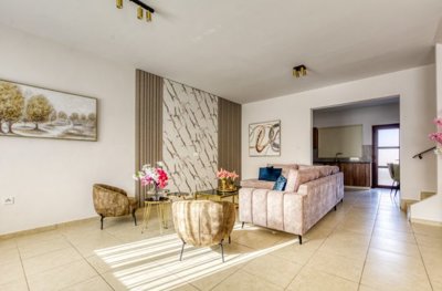 Town House For Sale  in  Liopetri