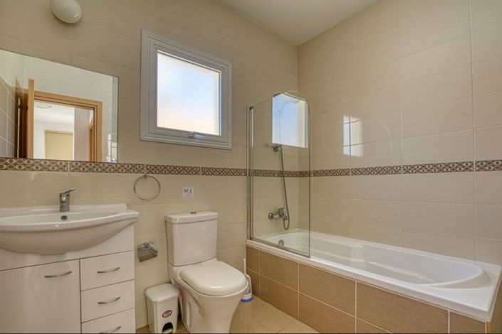 Image No.10-3 Bed Villa for sale