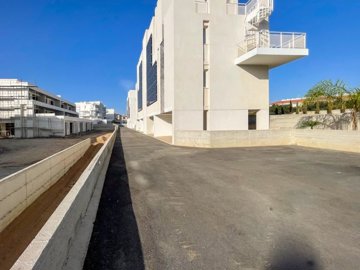 Apartment For Sale  in  Paralimni