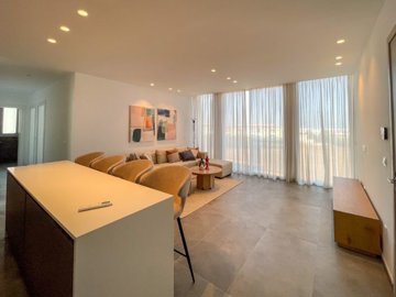 Apartment For Sale  in  Paralimni