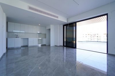 High-Rise Apartment For Sale  in  Larnaka - Makenzy