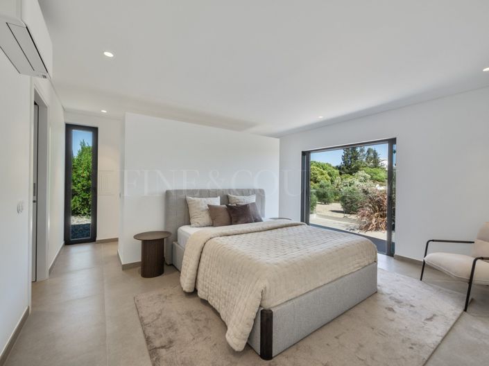 Image No.9-4 Bed Property for sale