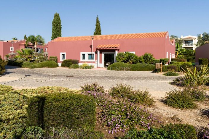 Image No.56-2 Bed Townhouse for sale