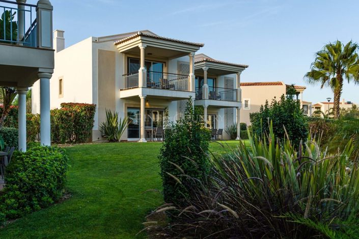 Image No.74-2 Bed Townhouse for sale