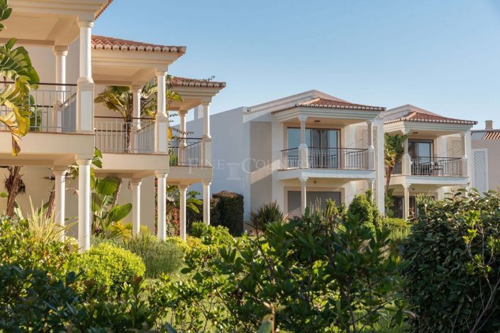 Image No.26-2 Bed Townhouse for sale