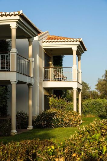 Image No.70-2 Bed Townhouse for sale