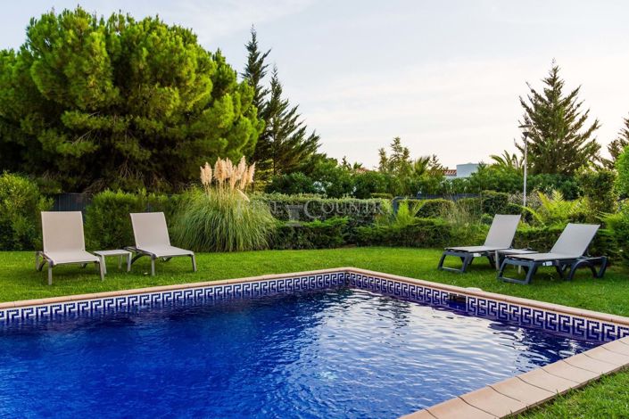 Image No.76-2 Bed Townhouse for sale