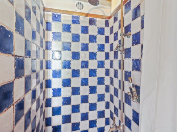 Image No.14-3 Bed Property for sale