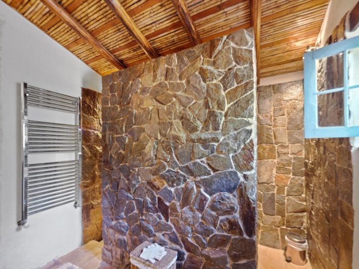 Image No.28-3 Bed Property for sale