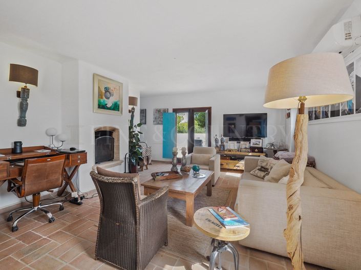 Image No.4-3 Bed Property for sale
