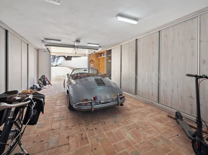 Image No.34-3 Bed Property for sale