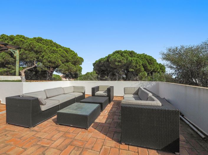 Image No.41-3 Bed Property for sale