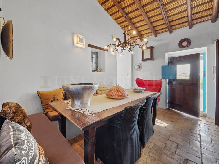Image No.7-3 Bed Property for sale
