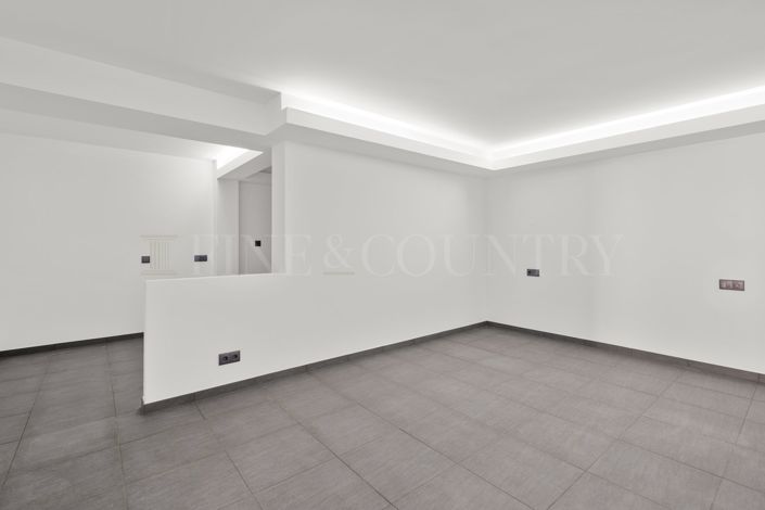 Image No.35-3 Bed Property for sale
