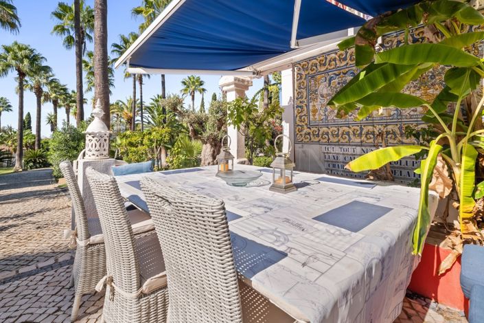 Image No.47-6 Bed Property for sale