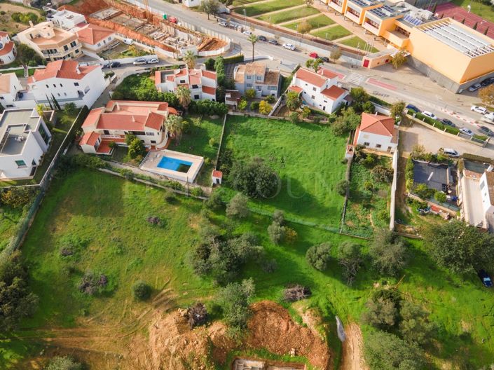 Image No.3-4 Bed Property for sale