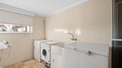 2104-255149-53692adbb4d7b8272cdc4cb7055921f49