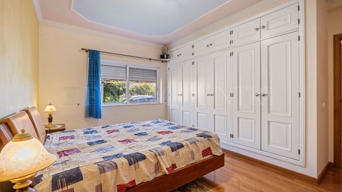 Image No.18-3 Bed Property for sale