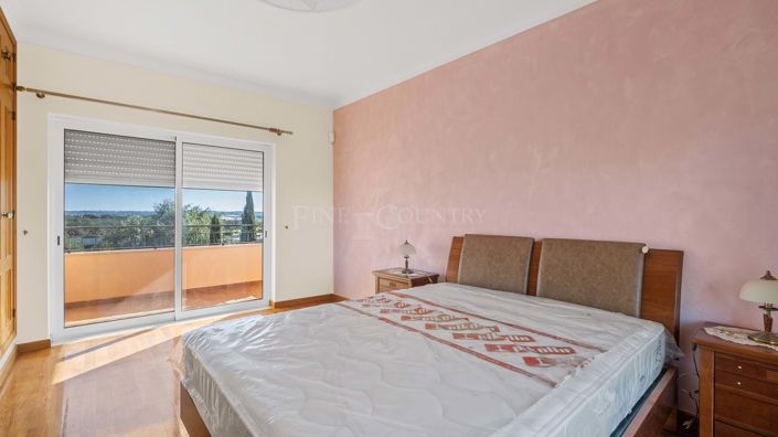 Image No.20-3 Bed Property for sale