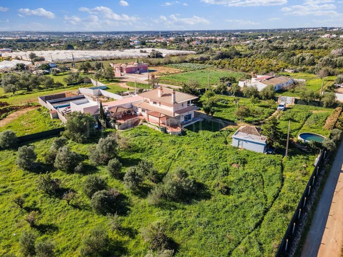 Image No.6-3 Bed Property for sale