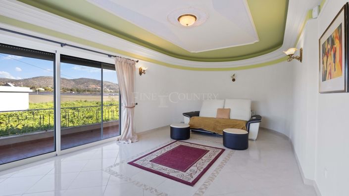 Image No.6-3 Bed Property for sale