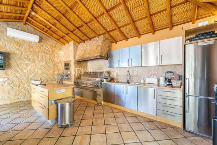 Image No.36-4 Bed Property for sale