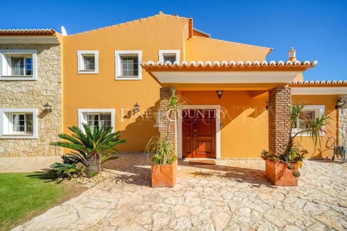 Image No.45-4 Bed Property for sale