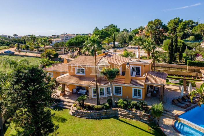 Image No.49-4 Bed Property for sale