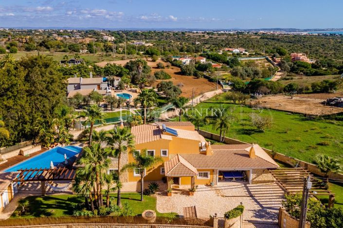 Image No.50-4 Bed Property for sale