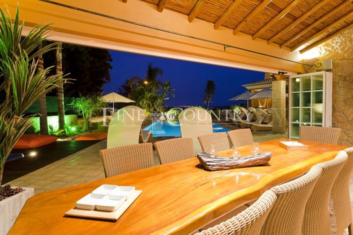 Image No.56-4 Bed Property for sale