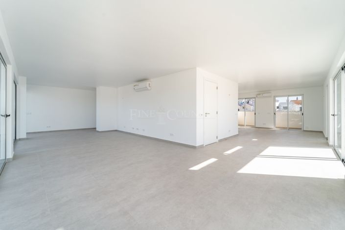 Image No.5-4 Bed Penthouse for sale