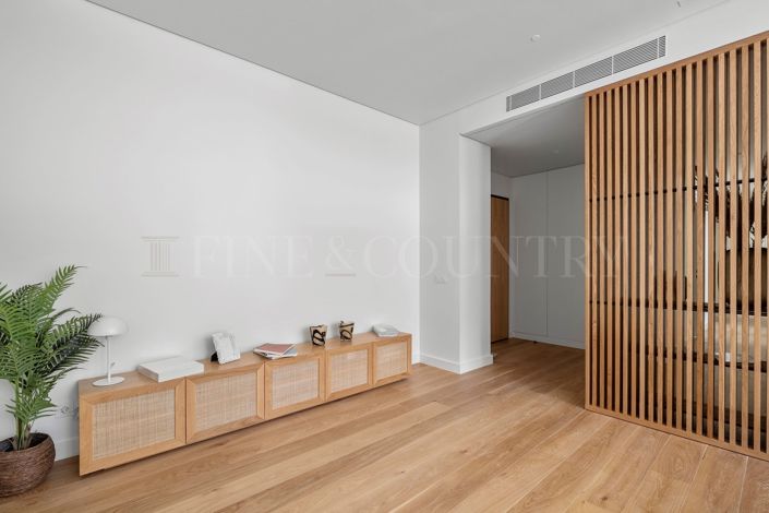 Image No.30-3 Bed Apartment for sale
