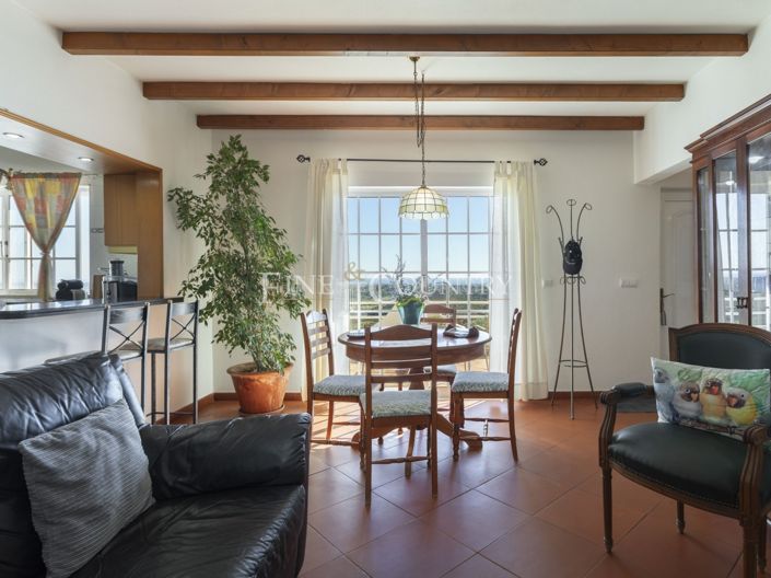 Image No.7-4 Bed Property for sale