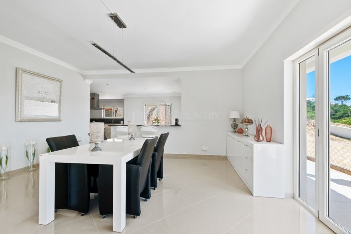 Image No.5-Propriété de 4 chambres à vendre à Pateo