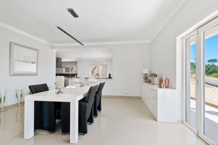 Image No.5-Propriété de 4 chambres à vendre à Pateo