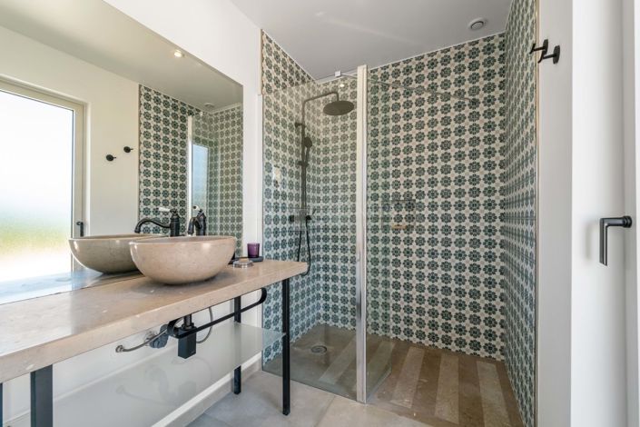 Image No.51-5 Bed Villa for sale