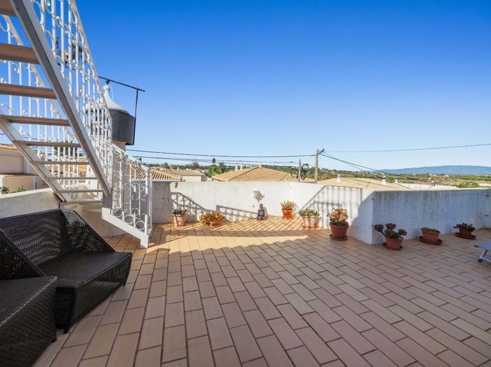 Image No.21-5 Bed Property for sale