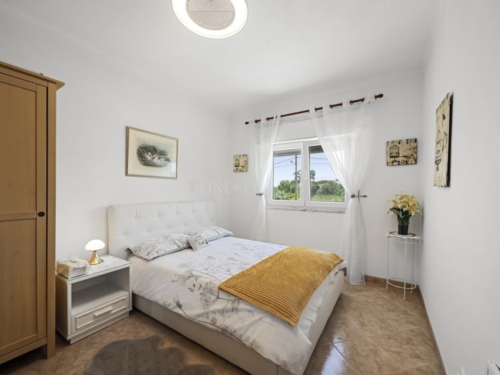 Image No.23-5 Bed Property for sale