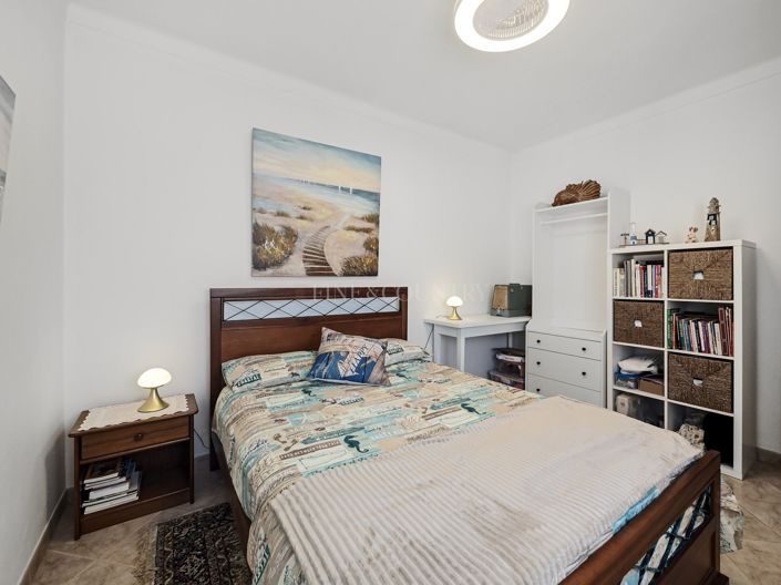 Image No.29-5 Bed Property for sale