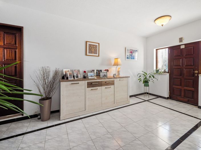 Image No.4-5 Bed Property for sale