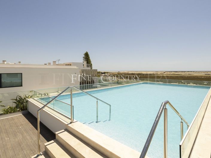 Image No.32-2 Bed Apartment for sale