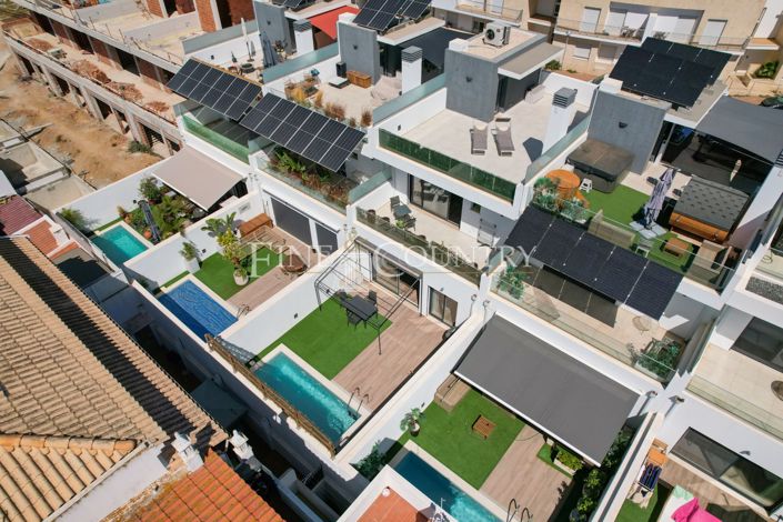 Image No.2-3 Bed Townhouse for sale