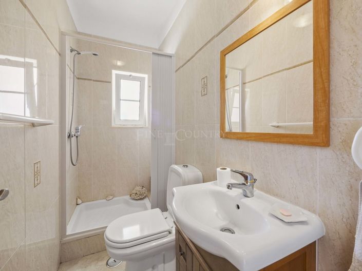 Image No.10-Propriété de 4 chambres à vendre à Carvoeiro