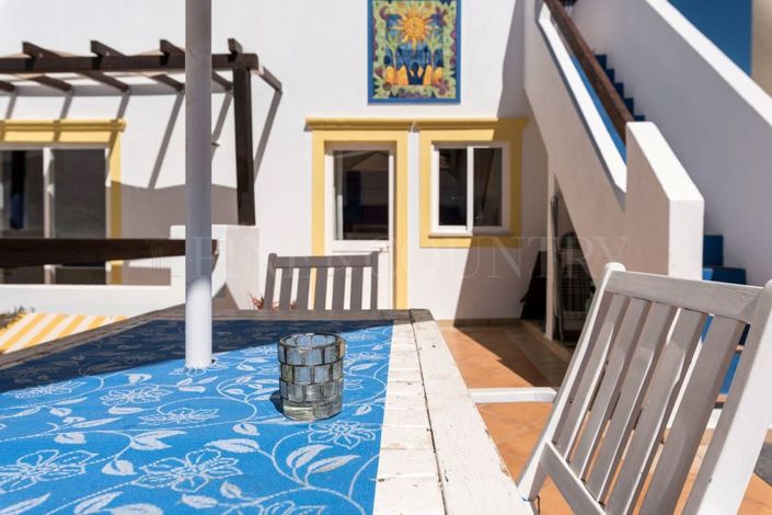 Image No.11-2 Bed Townhouse for sale
